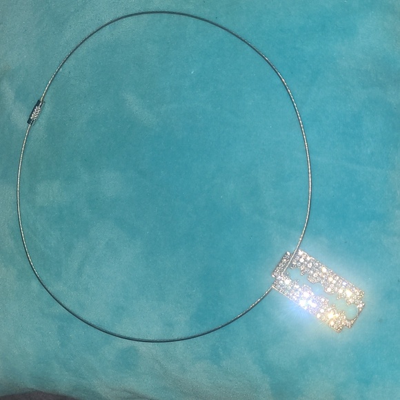 Faux Razorblade Necklace - Picture 6 of 6